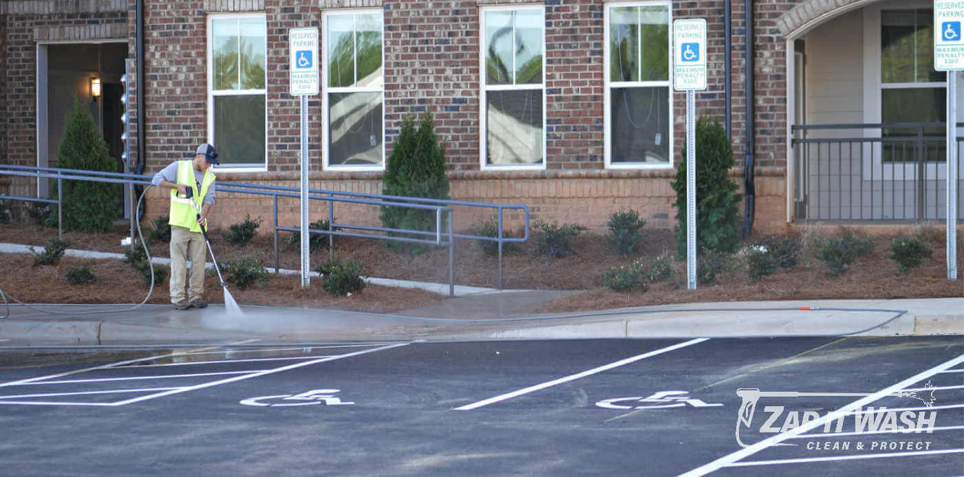How Does a Clean Business Exterior Affect Customer First Impressions?