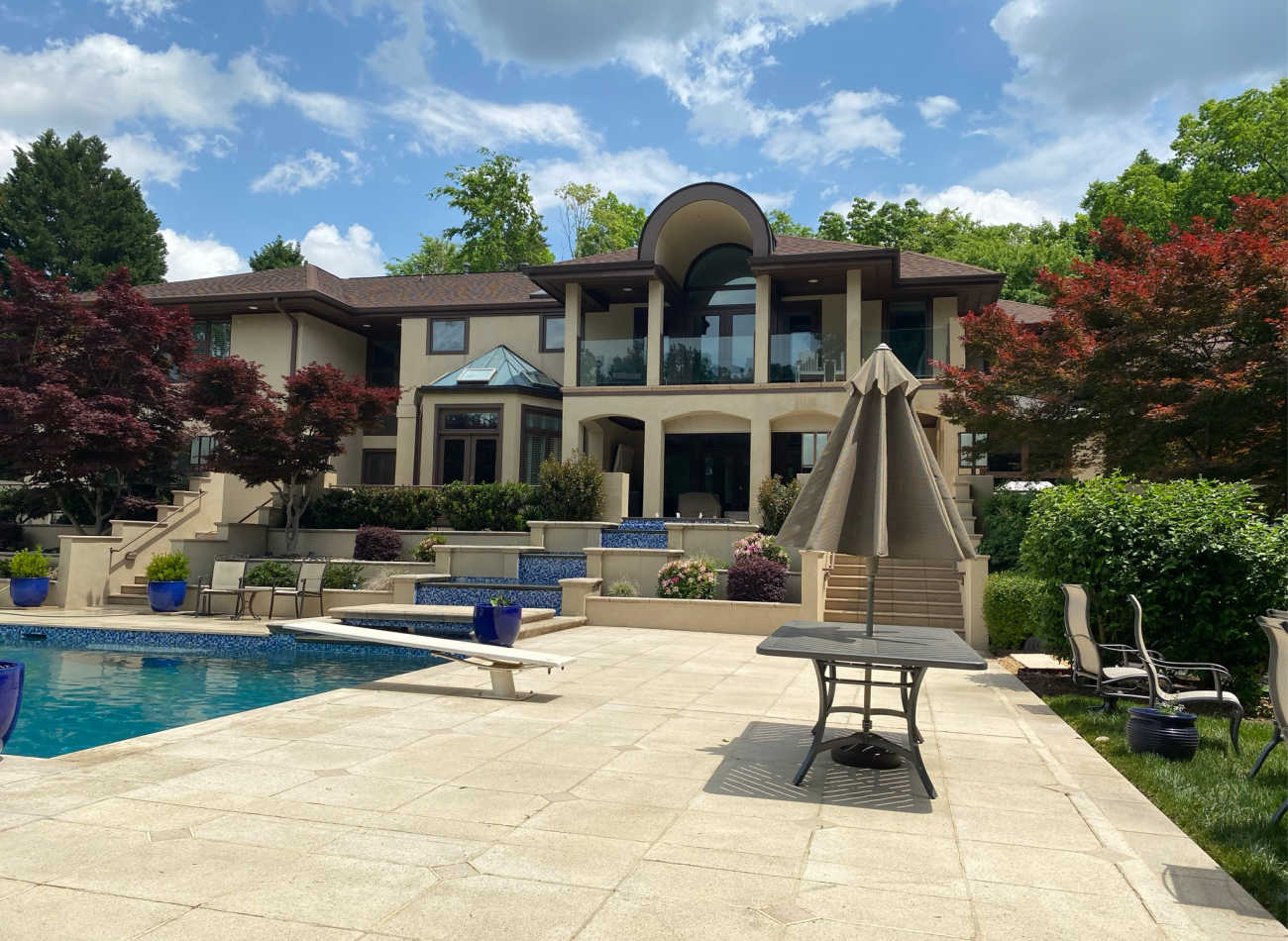 travertine pool deck